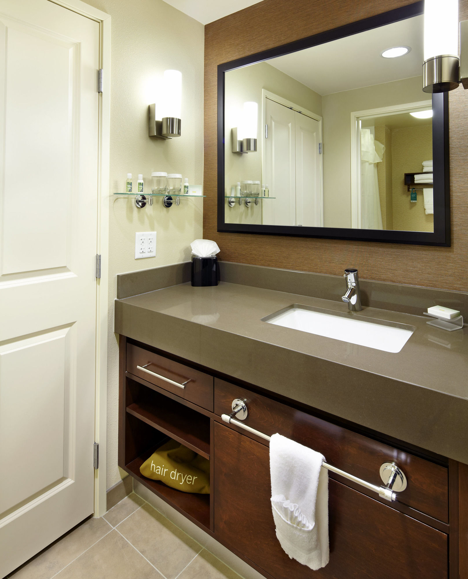 Фото Homewood Suites Springfield Va