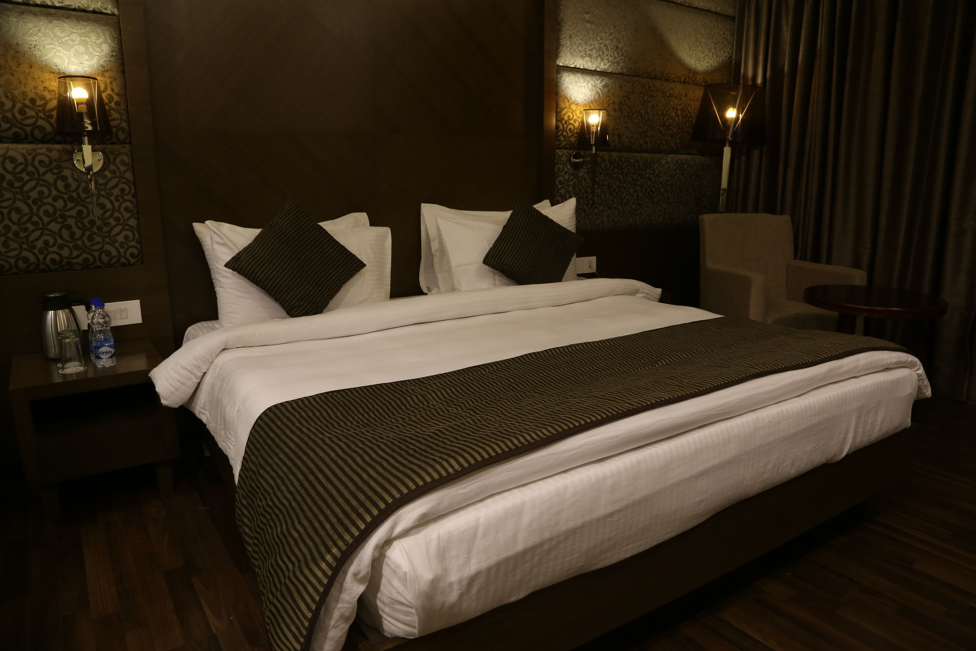 Фото The Fern Residency Mundra