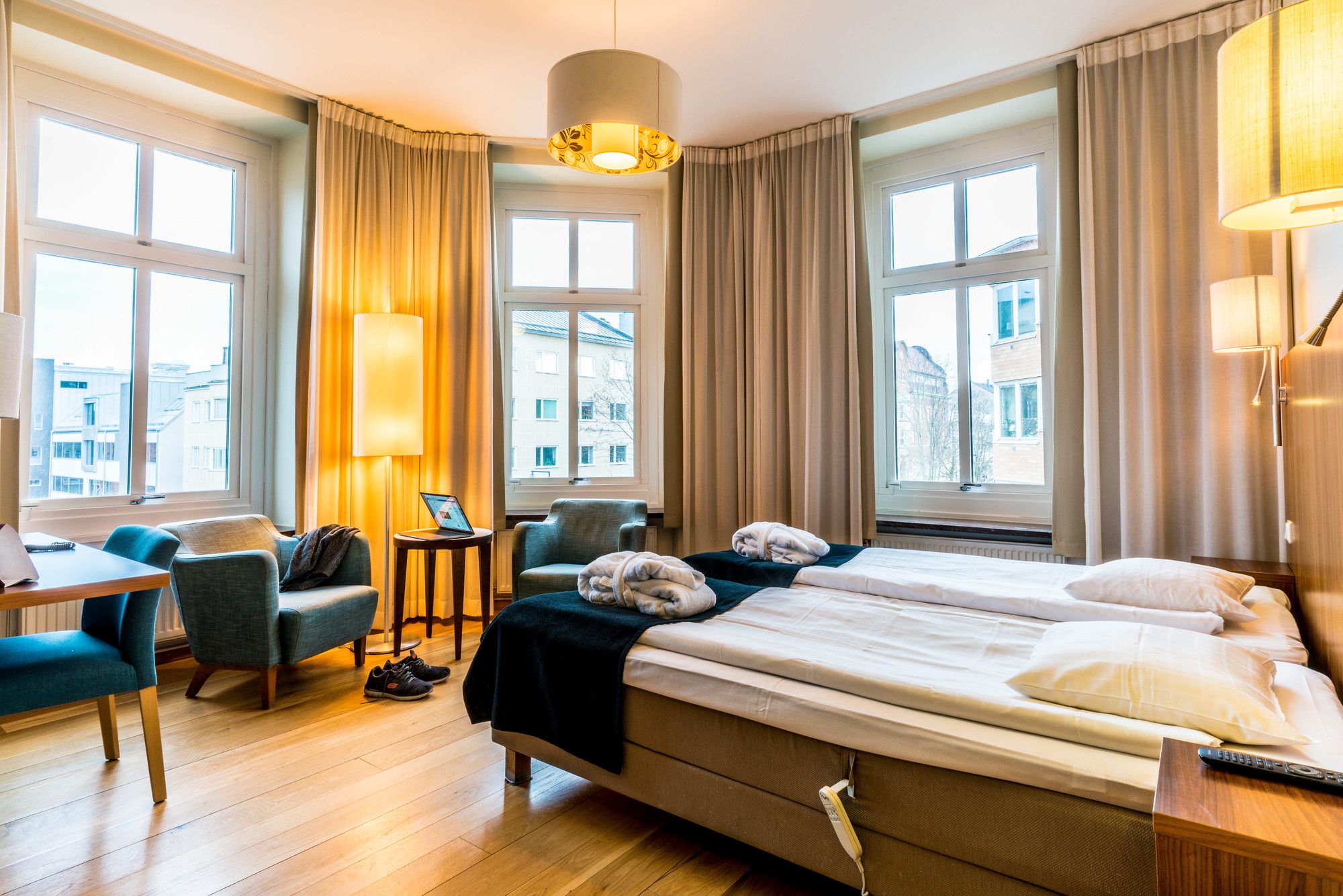 Фото отеля 2