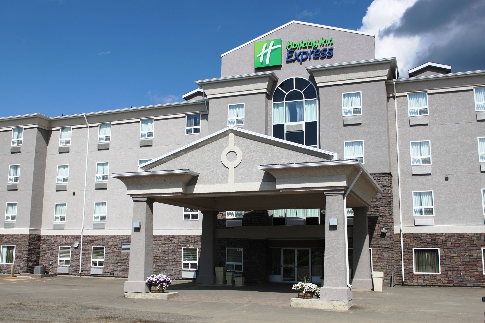 Фото Holiday Inn Express Yorkton East