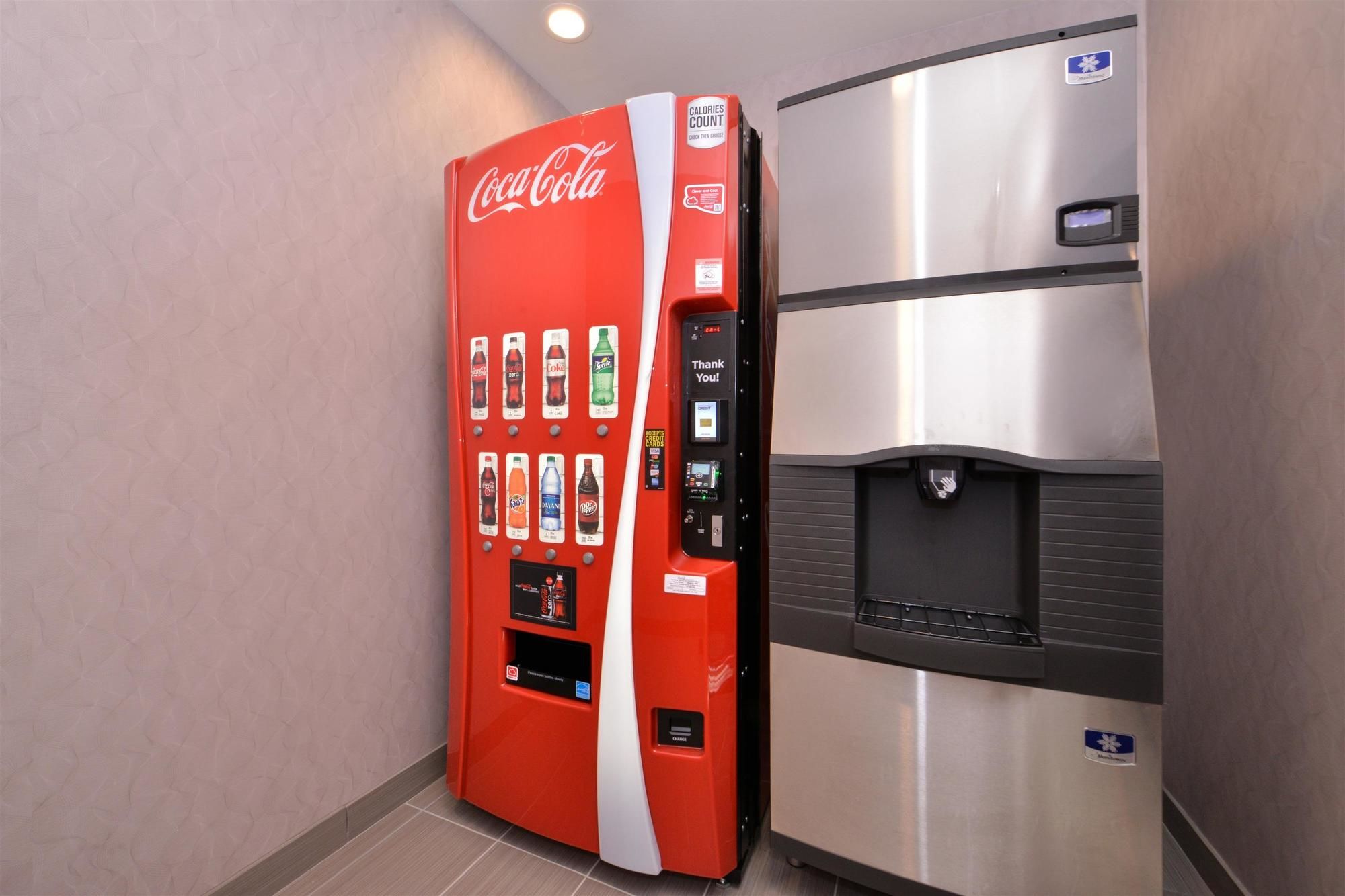 Фото Best Western Plus Fort Stockton Hotel