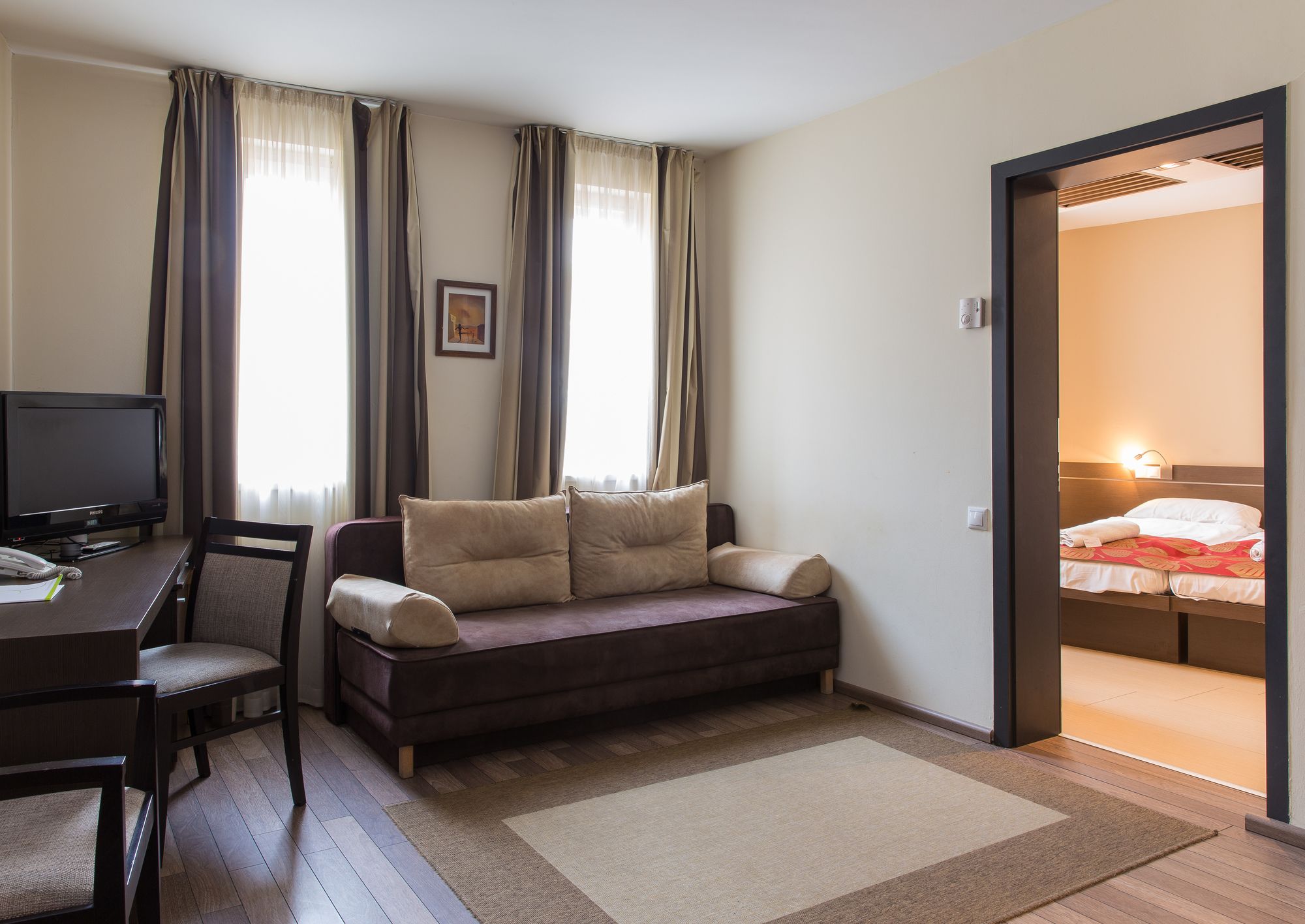 Фото Ce Plaza Hotel