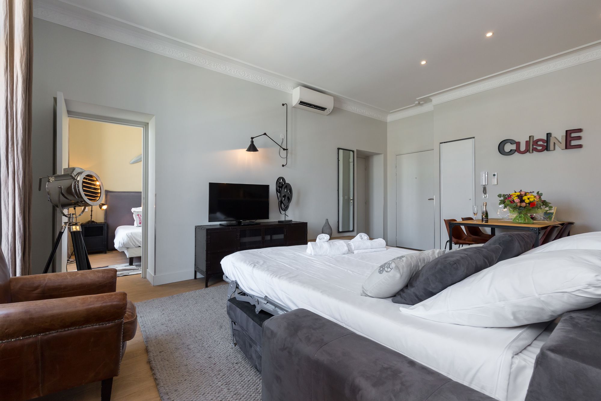 Фото Florella Jean Jaures