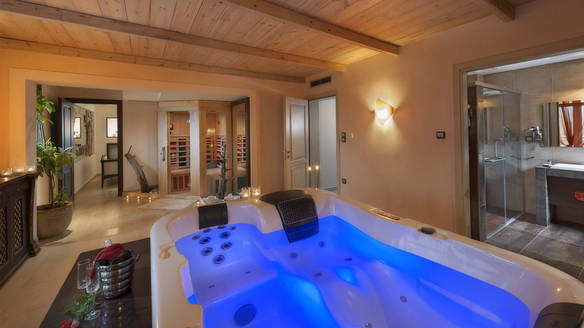 Фото Iakovakis Suites & SPA