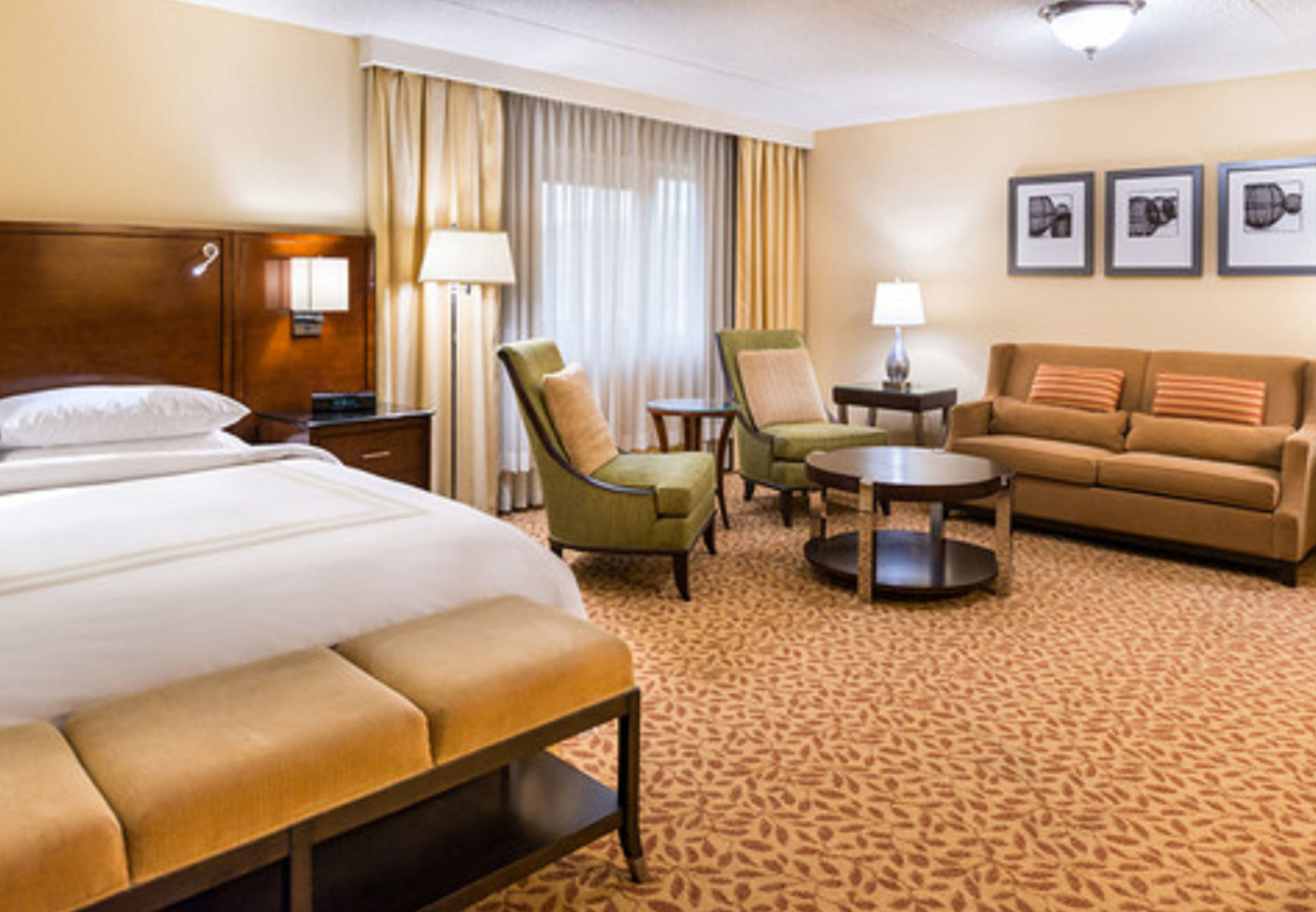 Фото Marriott Melville Long Island