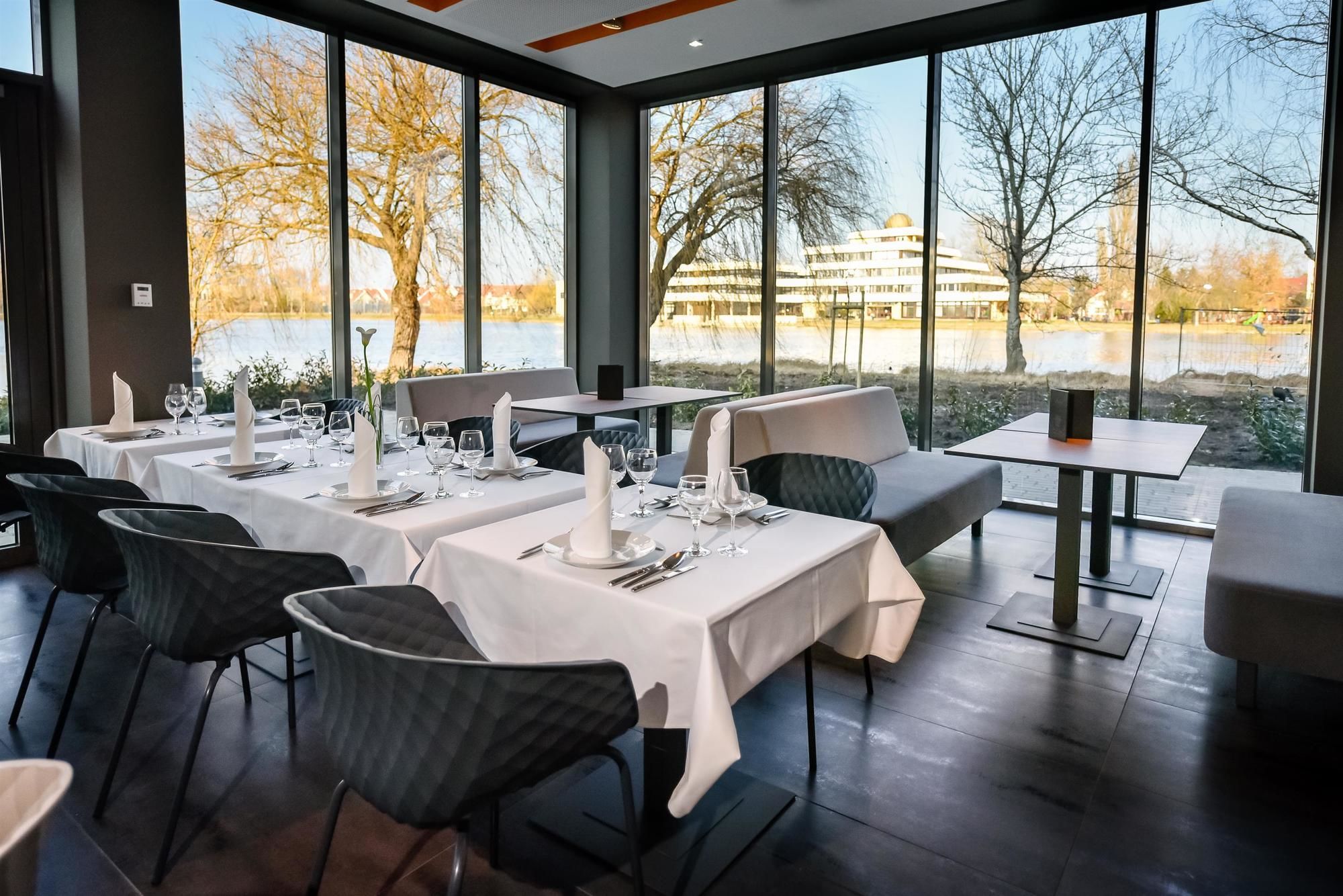 Фото Best Western Plus Lakeside Hotel