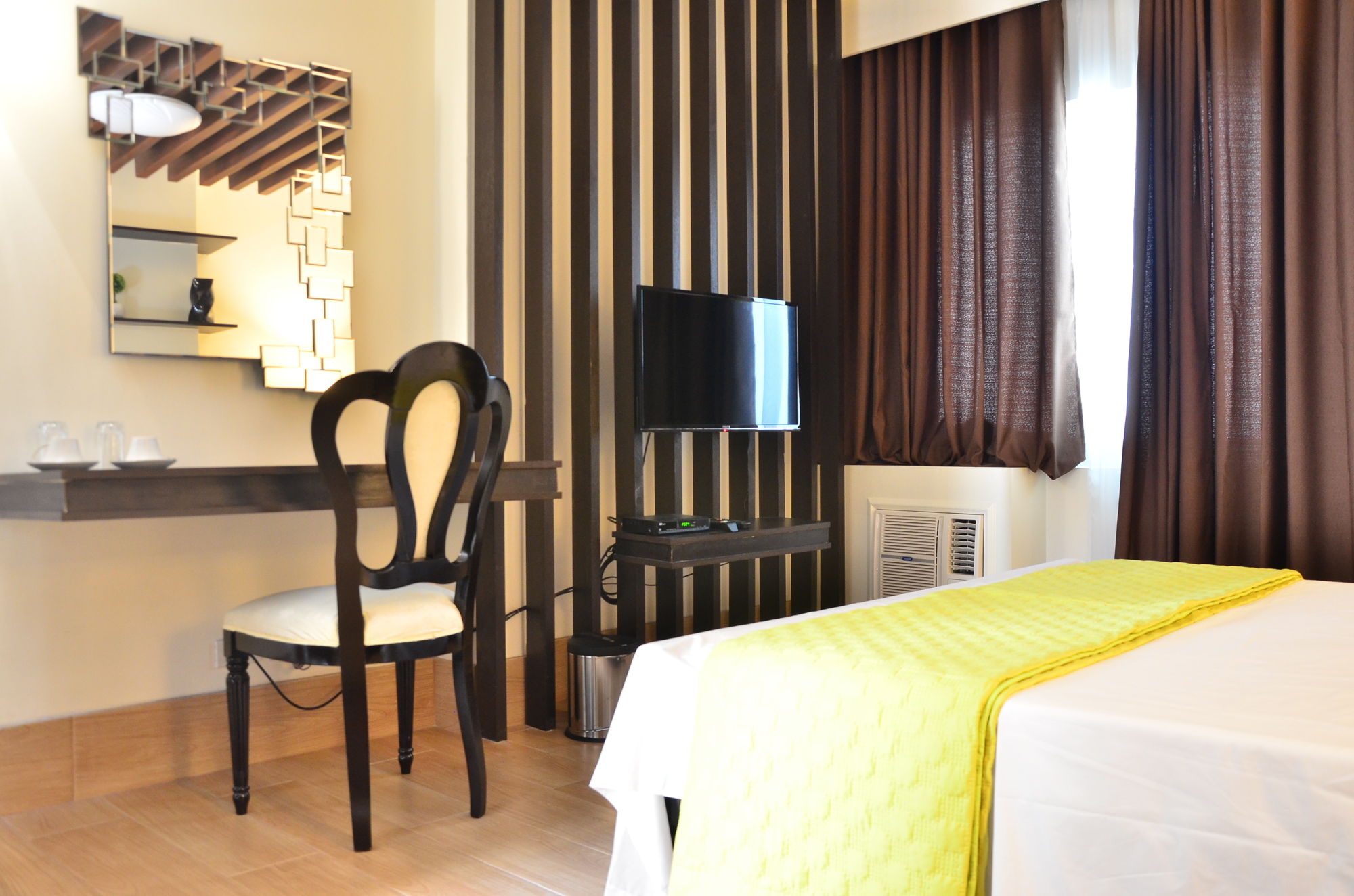 Фото Oriental Zen Suites