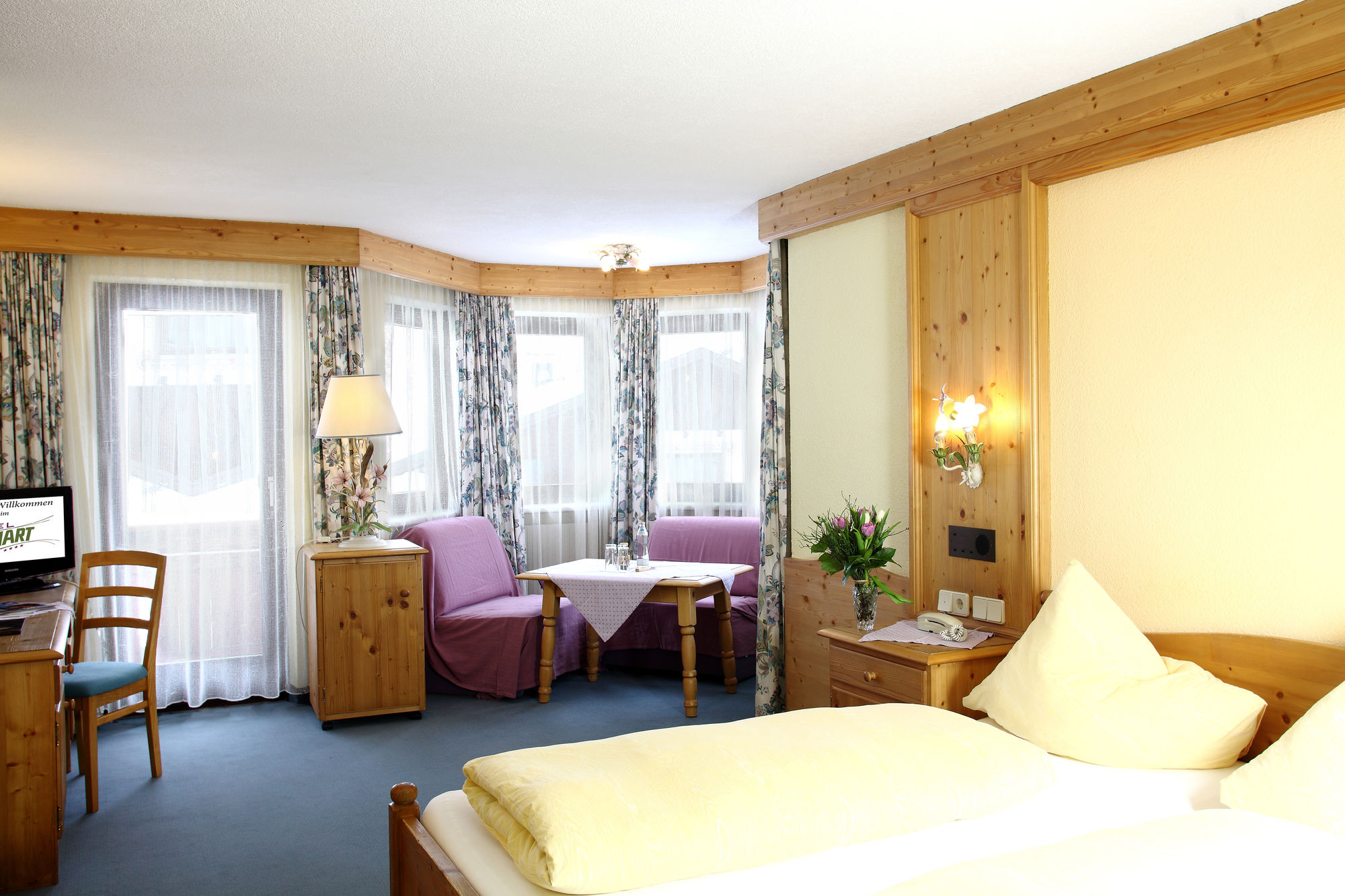 Фото Erhart Hotel