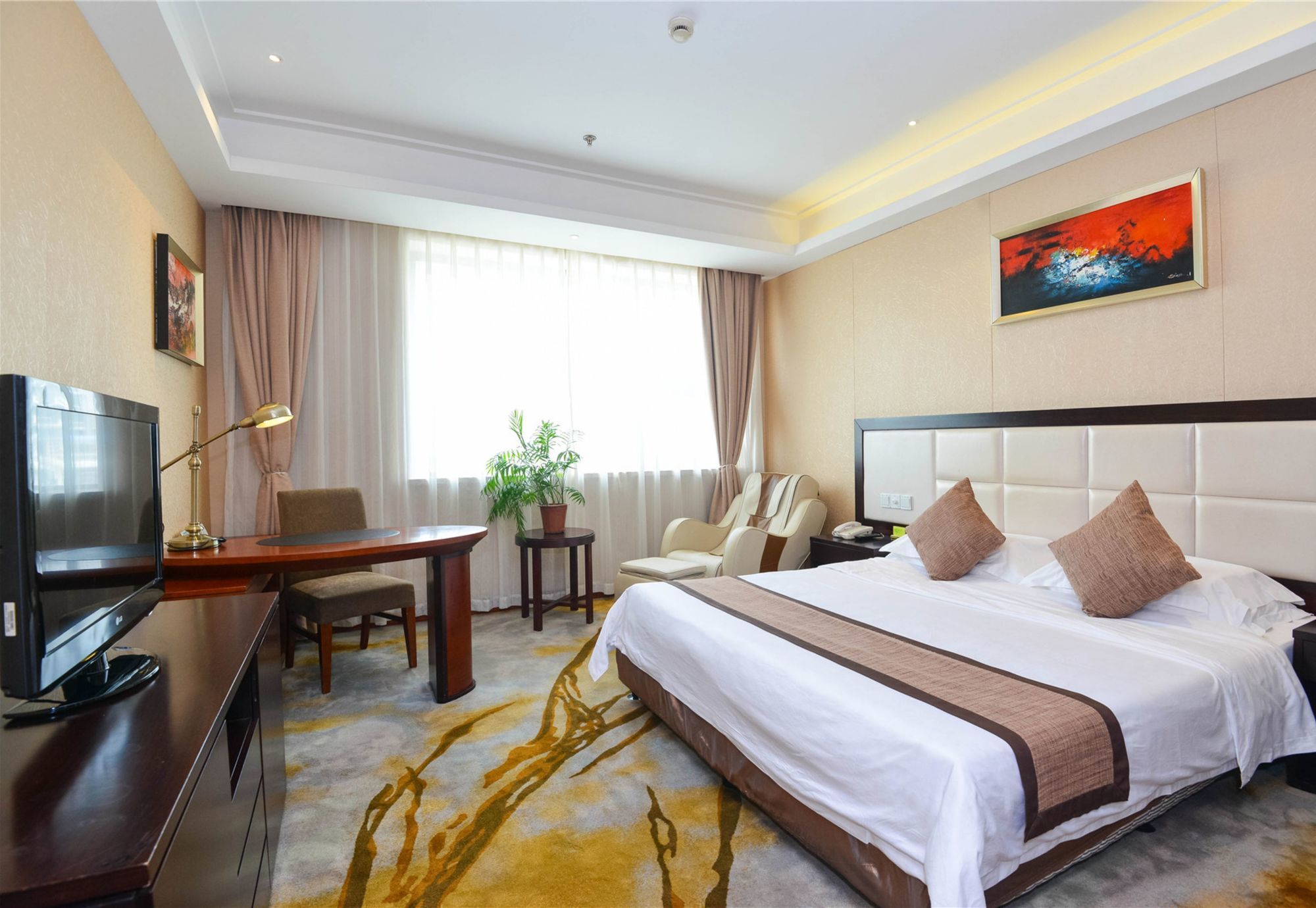 Фото Vienna International Hotel World Expo