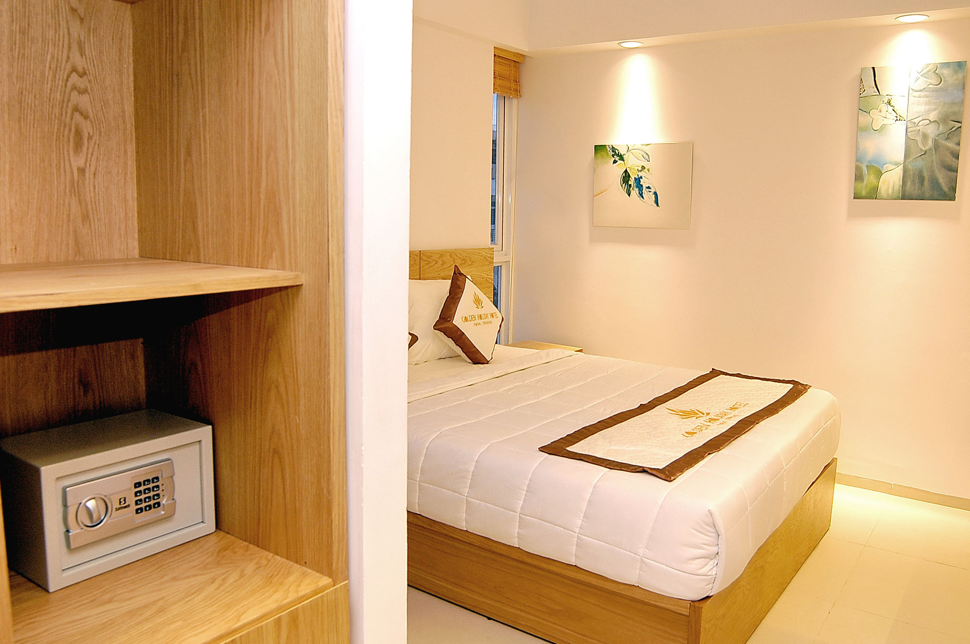 Фото Golden Holiday Hotel Nha Trang