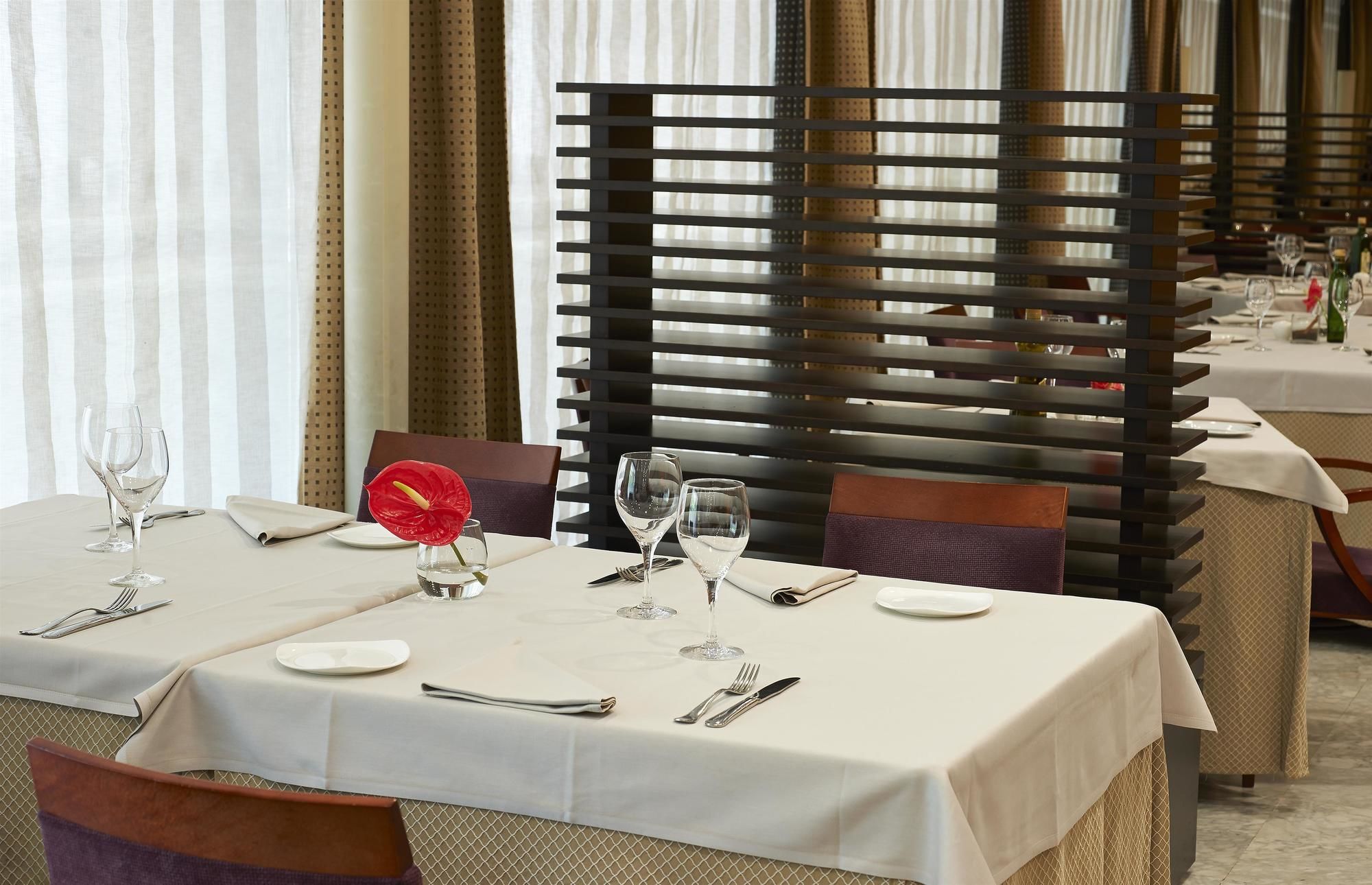 Фото Nh Ciutat de Reus