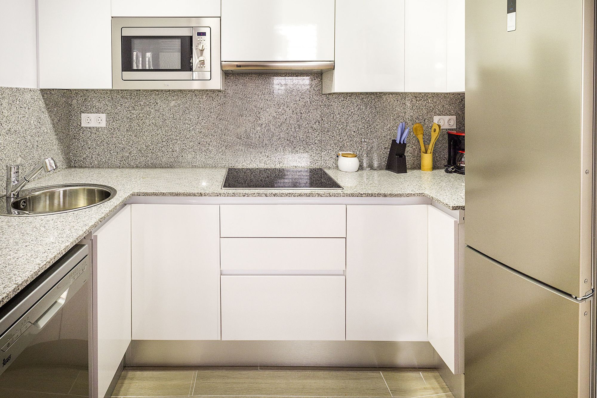 Фото Hostemplo Sagrada Familia