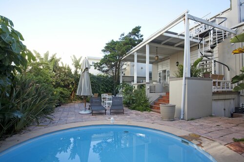 Гостиница Enchanted Guest House в Кейптауне