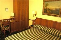 Hotel Amalfi (Rome, Via Merulana, 278), hotel