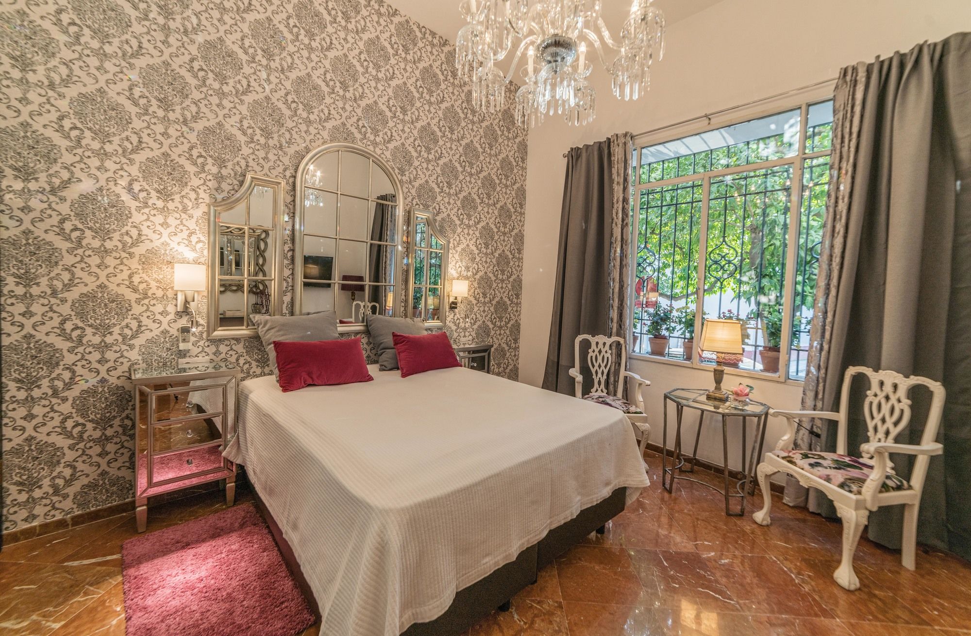 Фото Rey Don Pedro Luxury Home