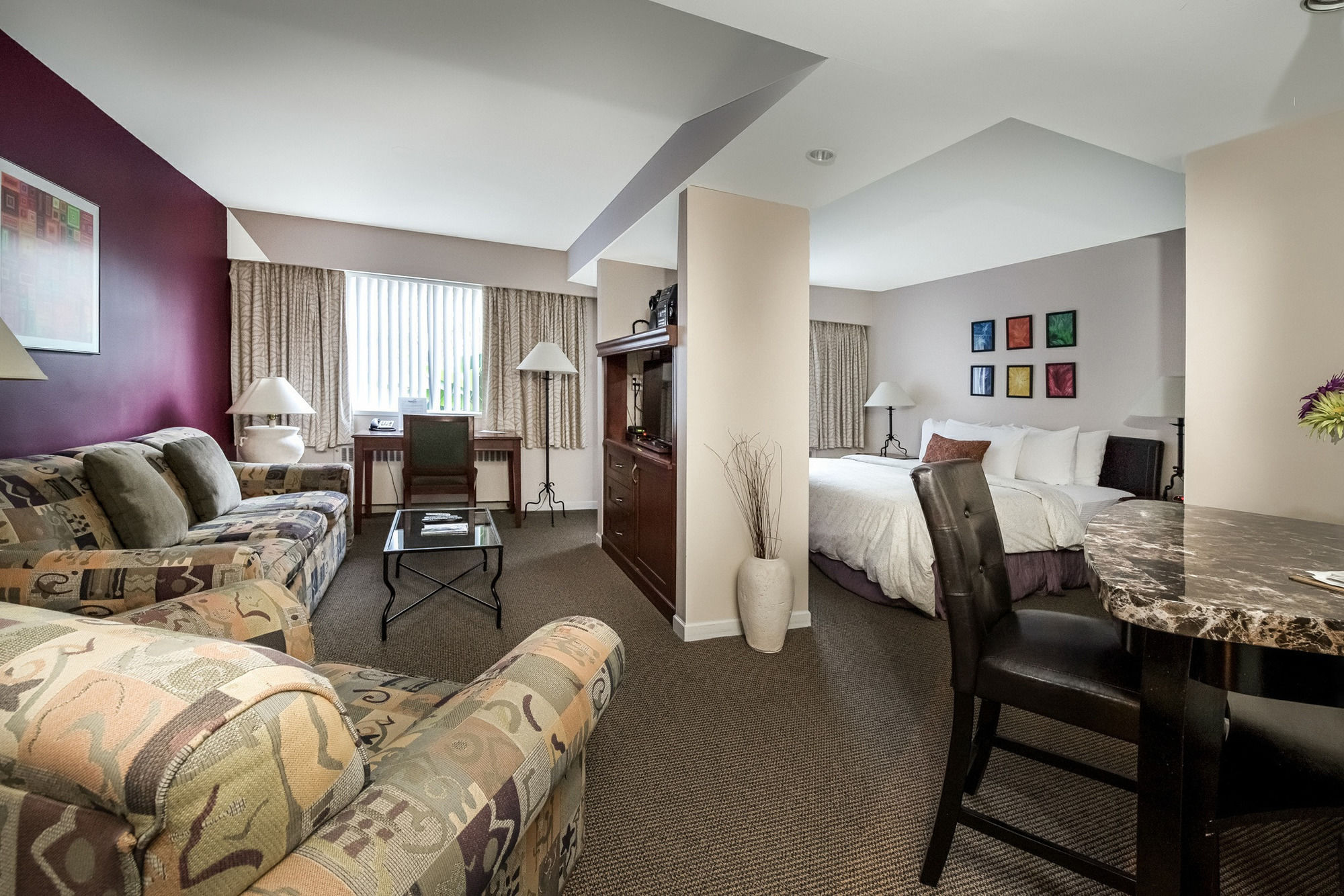 Фото Rosellen Suites Stanley