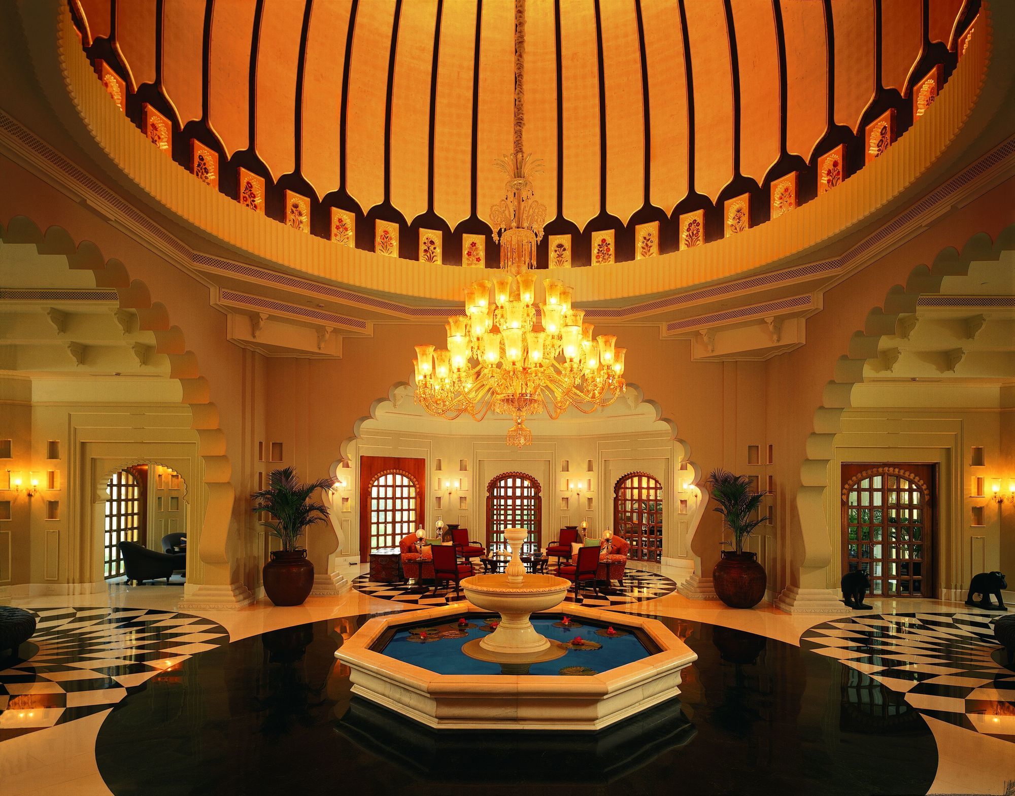 Фото The Oberoi Udaivilas, Udaipur