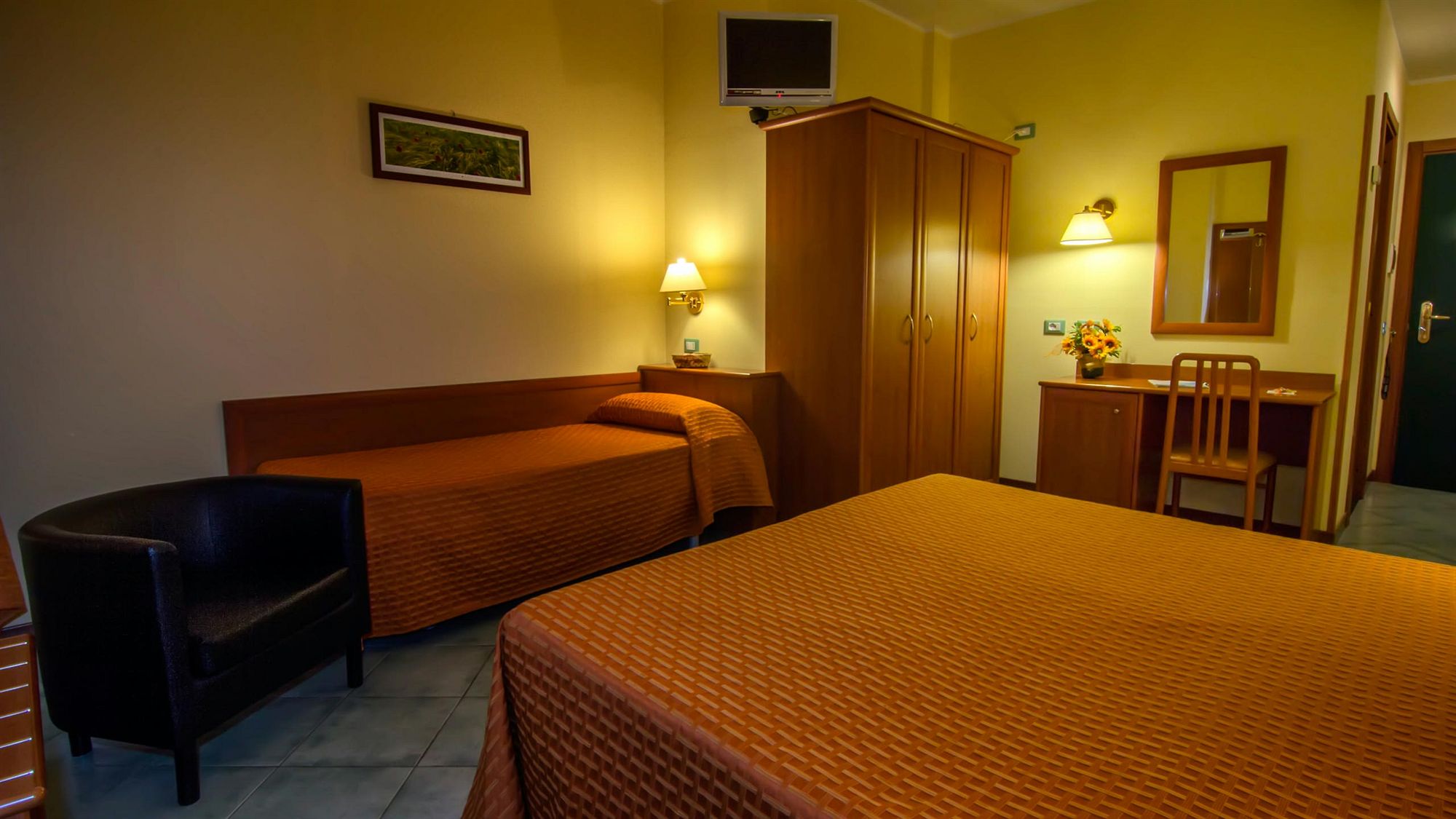 Фото Hotel degli Amici