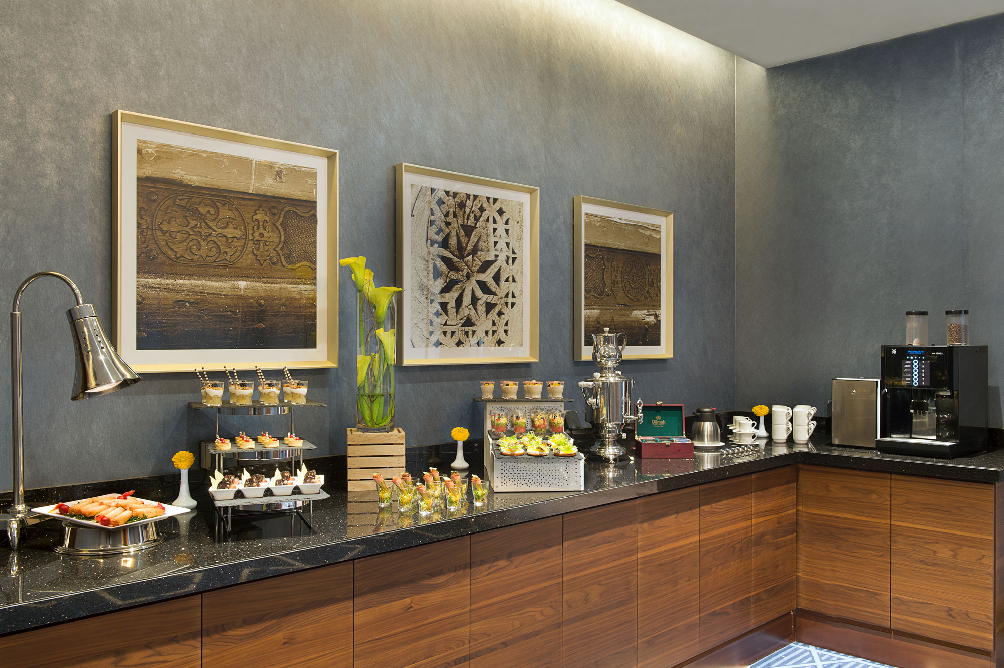 Фото Hilton Garden Inn