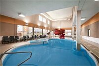 Фото Days Inn & Suites by Wyndham Winnipeg Airport Manitoba