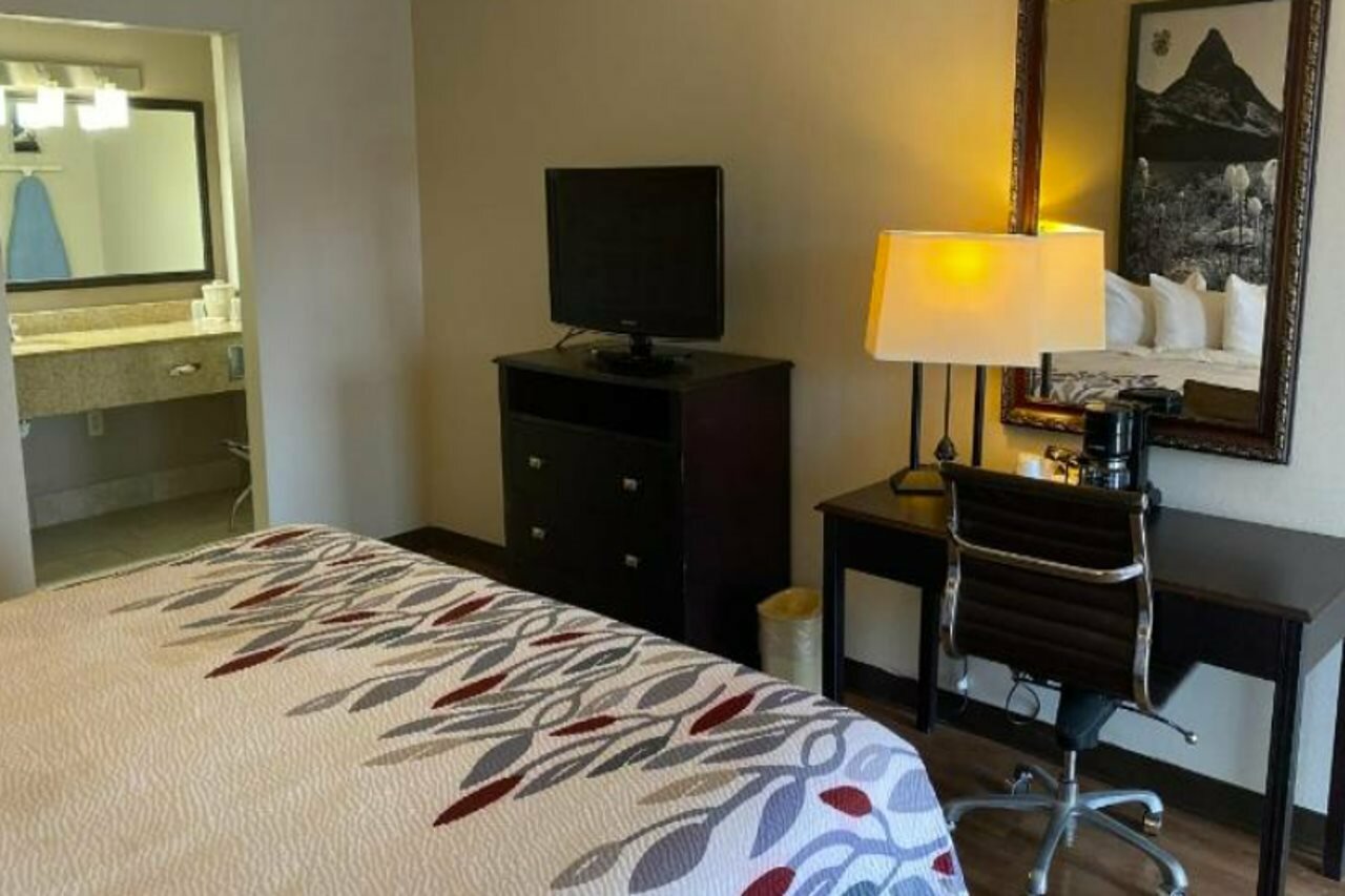 Фото Super 8 by Wyndham Port Wentworth Savannah Area