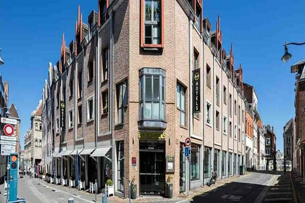 Фото B&b Hotel Arras Centre les places