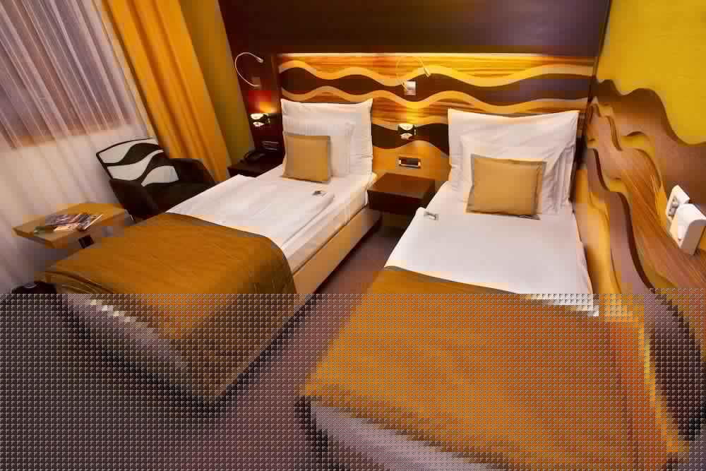 Фото Hotel Danubia Gate