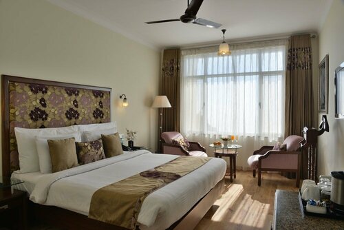 Гостиница Royal Orchid Fort Resort в Массури
