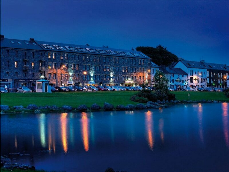 Гостиница Westport Coast Hotel