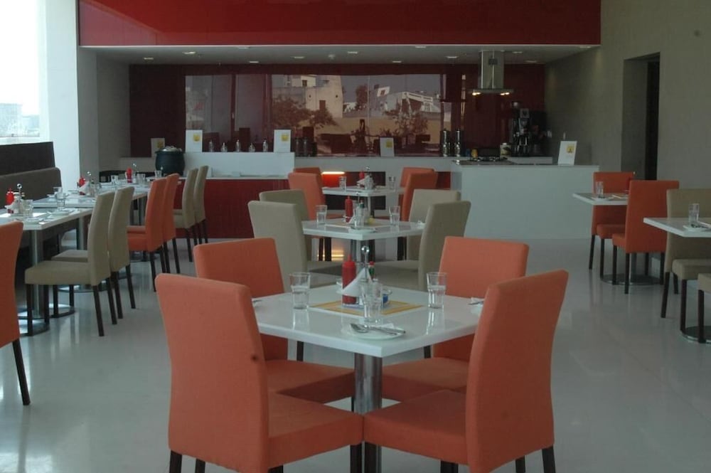 Фото Keys Select by Lemon Tree Hotels, Ludhiana