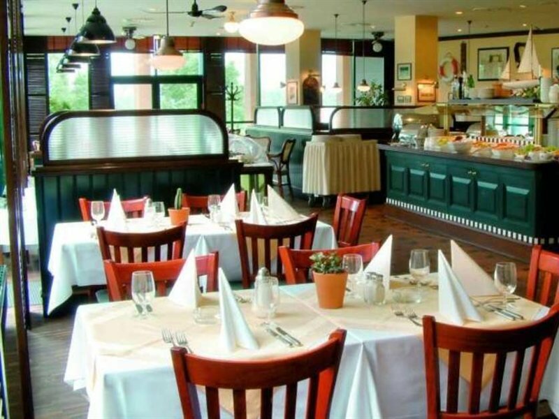 Фото Trans World Hotel Donauwelle