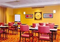 Фото Courtyard by Marriott Philadelphia Langhorne