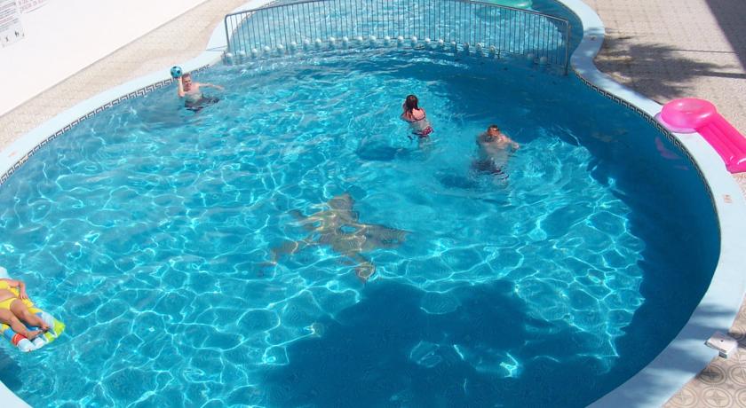 Фото Apartamentos Parque Cattleya