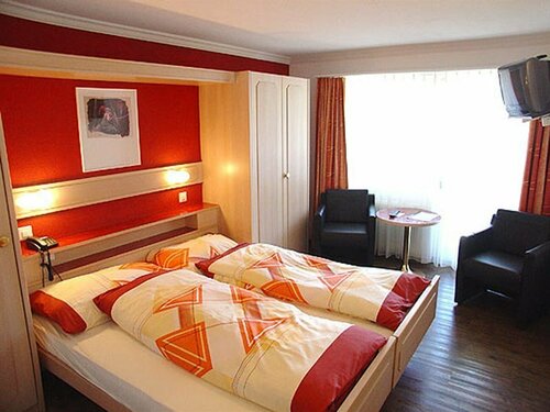Внешний вид отеля Hotel Europa в Саас-Фи, фото 2