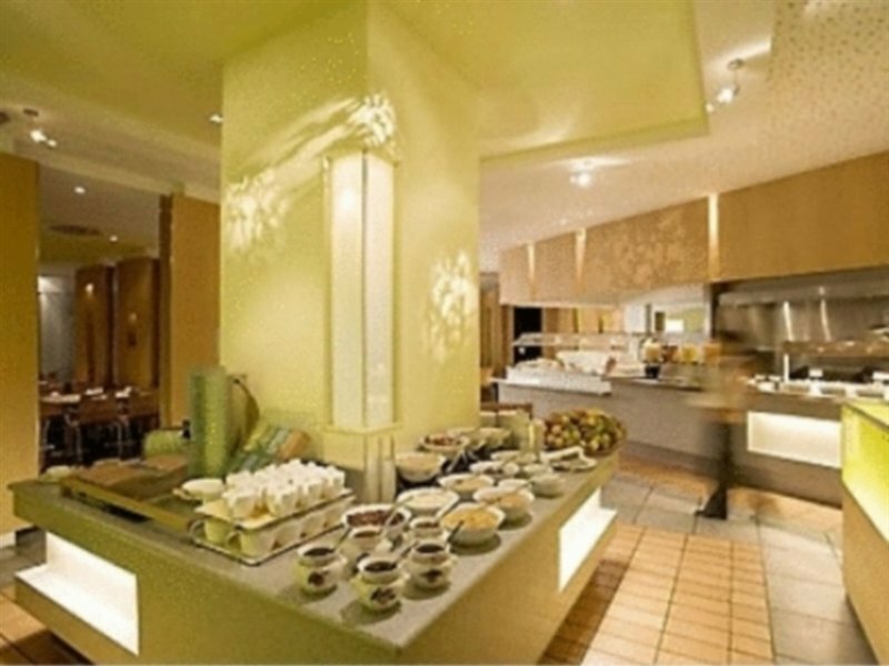 Фото Novotel Frankfurt City