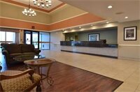 Фото Best Western East Towne Suites