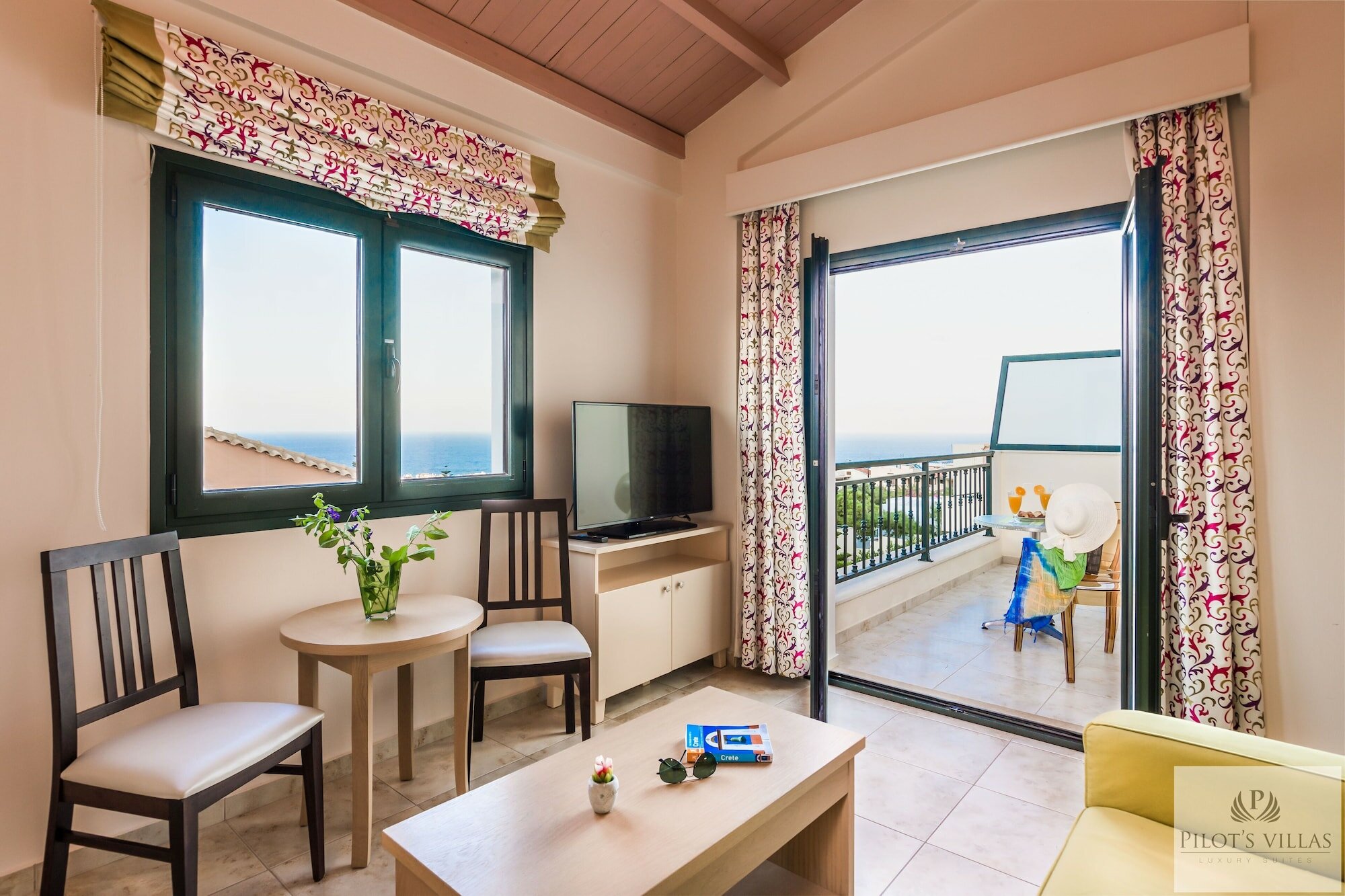 Фото Pilot's Villas Luxury Suites