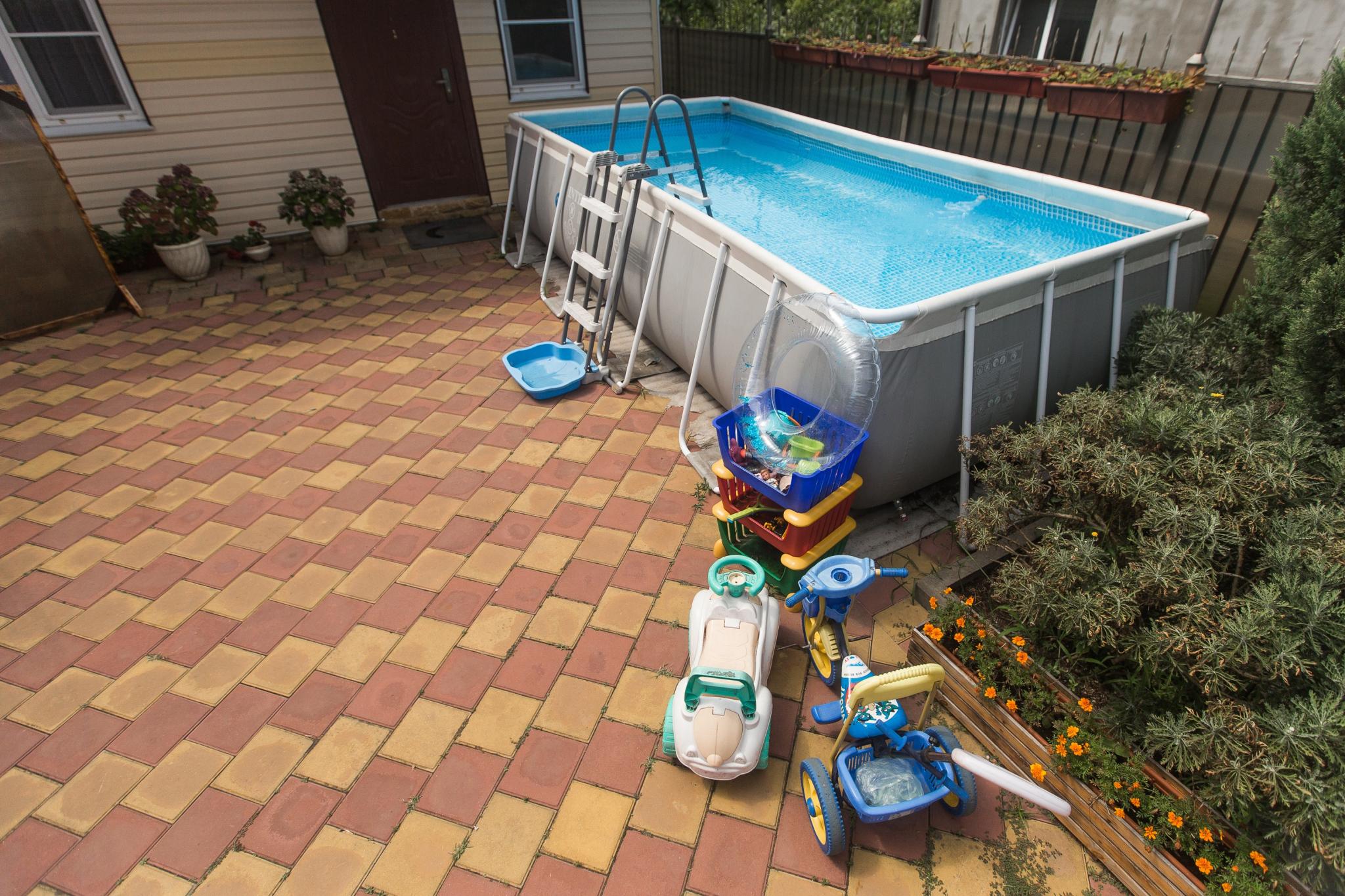 Фото Август