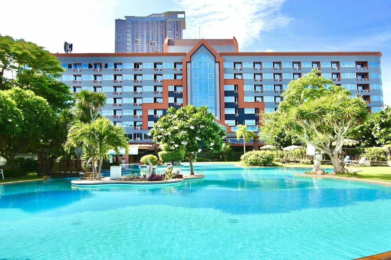 Фото отеля 1