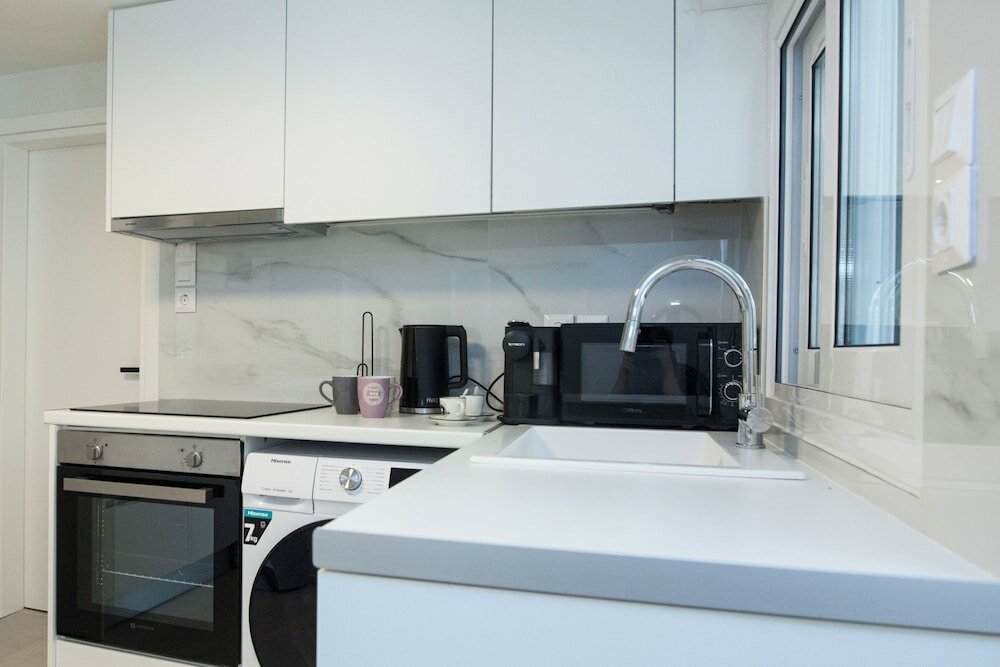 Фото Cozy 1 Bd Basement Apt in Pagrati