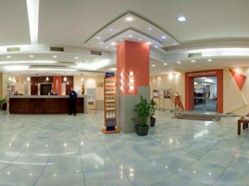 Гостиница Golden Tulip Varna в Варне