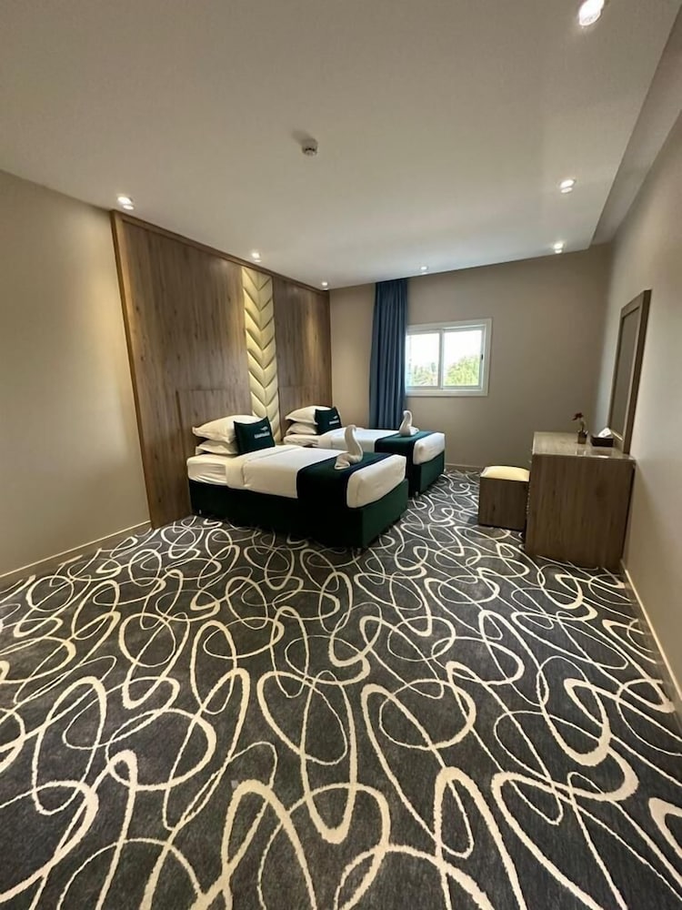 Фото Sunrise Suites