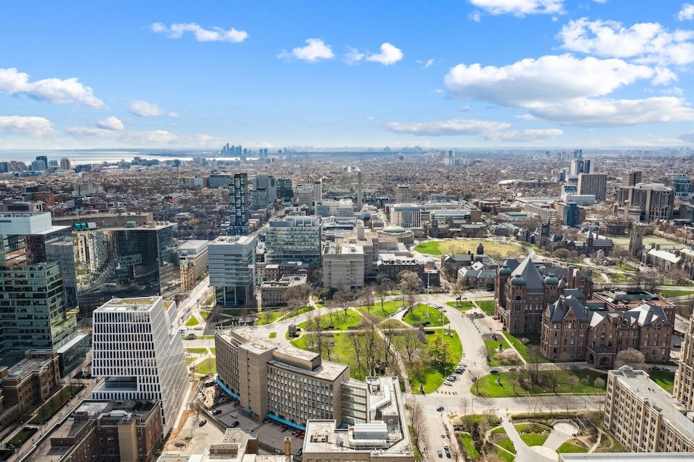 Фото Апарт-отель Globalstay Burano Condos in Downtown Toronto