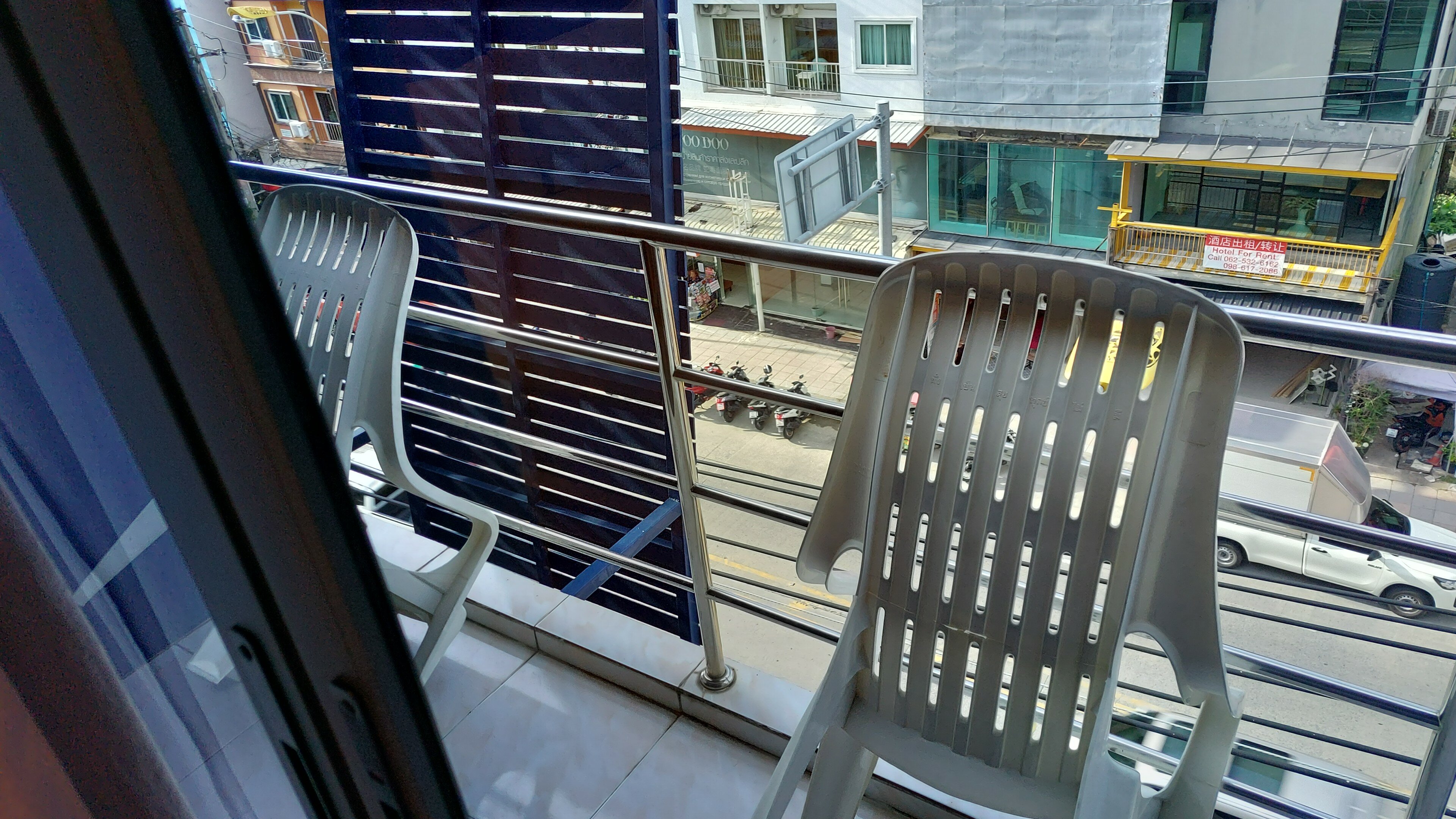 Фото Alfresco Phuket Hotel