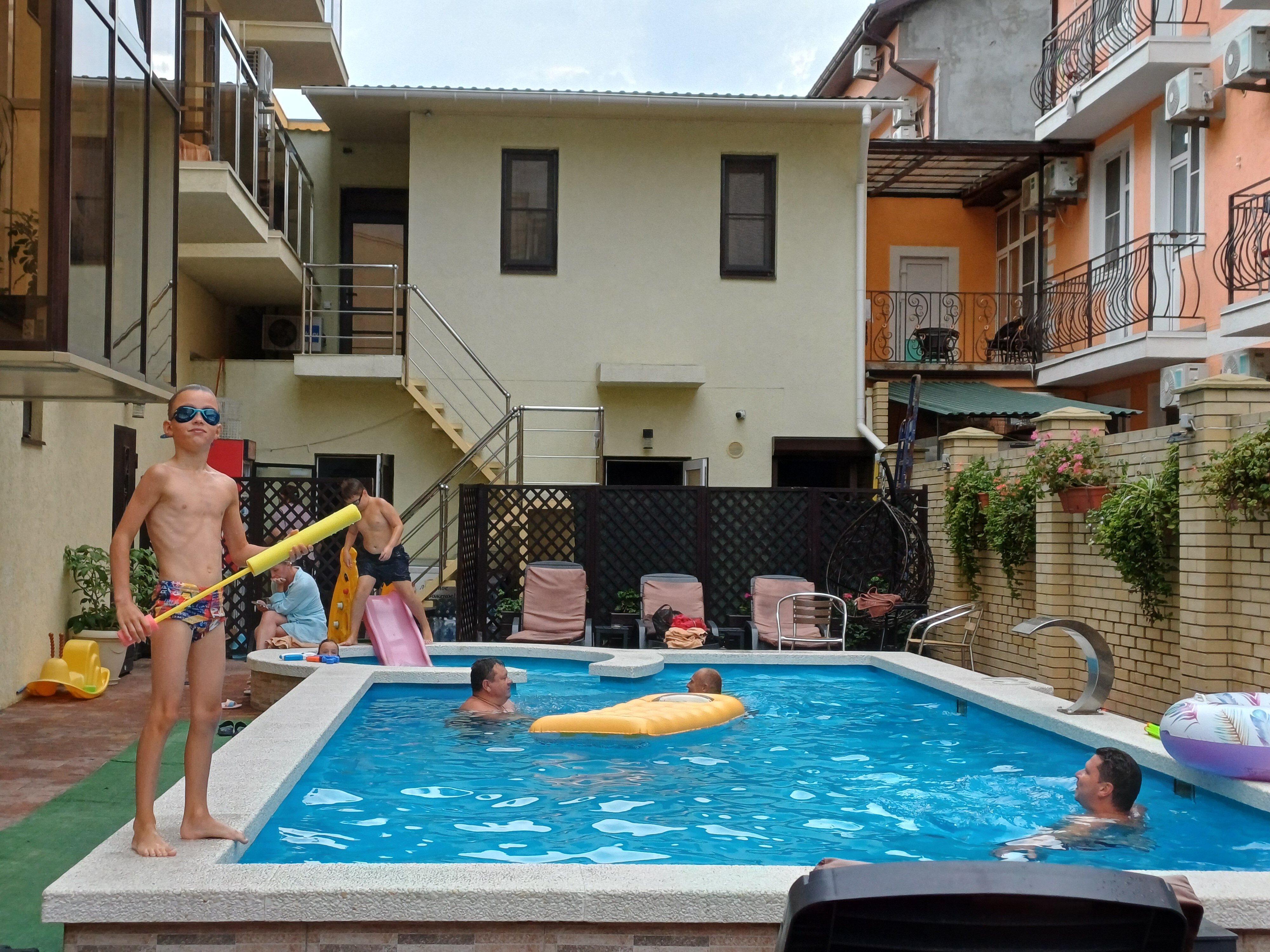 Фото отеля 3