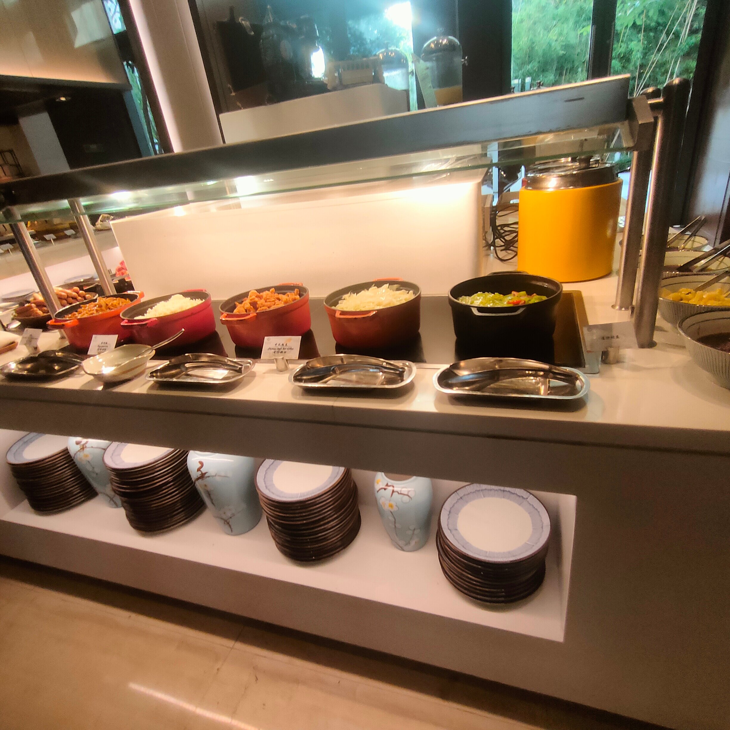 Фото LJZ Supreme Tower Hotel