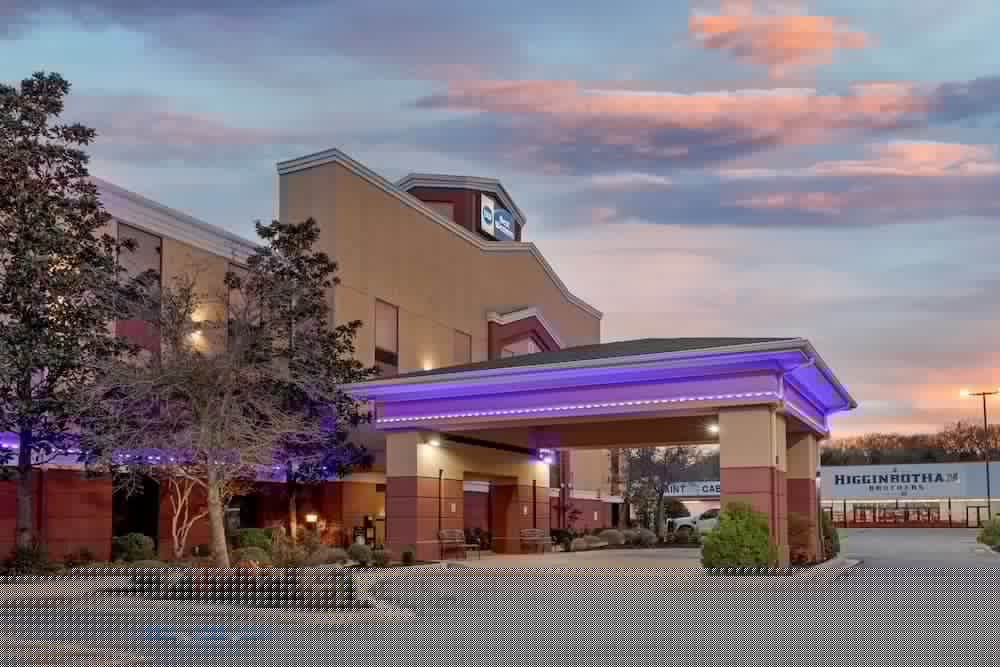 Фото Best Western Seminole Inn & Suites
