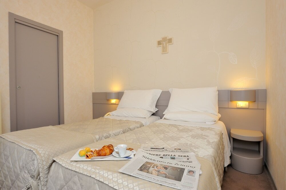 Фото Hotel Frate Sole