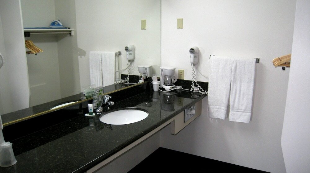 Фото Discovery Inn