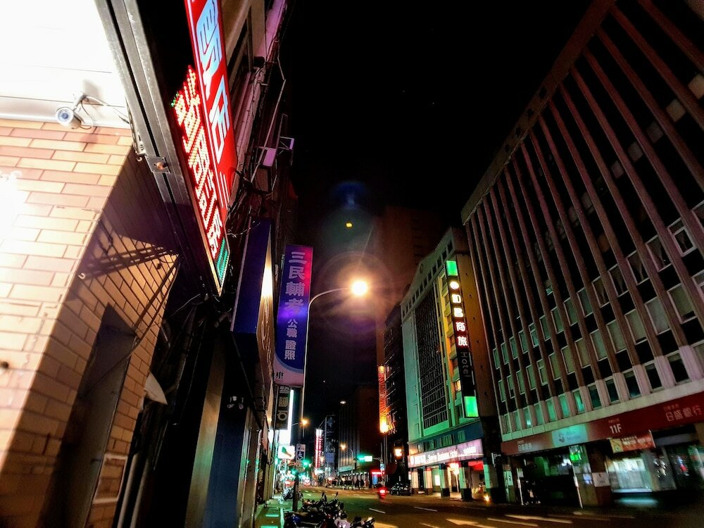 Фото отеля 2